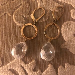 Gorgeous crystal teardrop hammered gold earrings